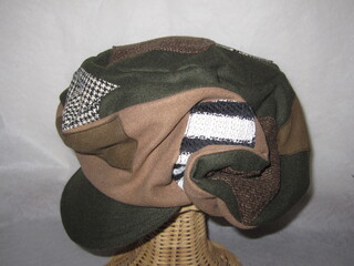 ワイヤー入り変形キャスケット